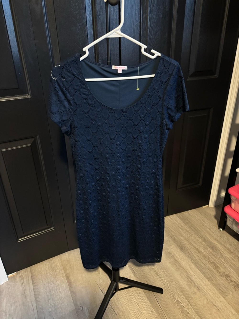 Isaac Mizrahi Navy Blue Lace Short Sleeve Dress